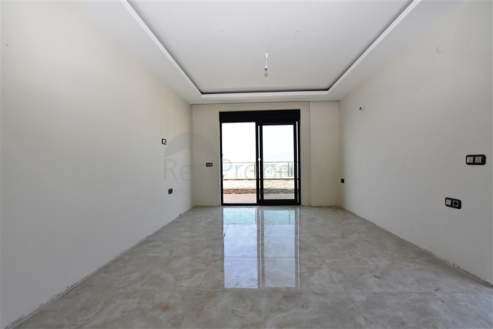 اطلالة بحر - دوبلكس 4 غرف - ضمن مجمع 5 نجوم - في مهموتلار / الانيا 