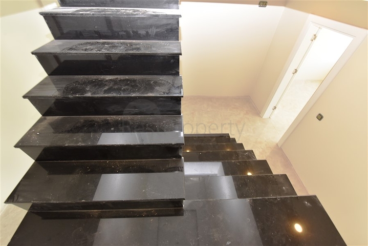 اطلالة بحر - دوبلكس 4 غرف - ضمن مجمع 5 نجوم - في مهموتلار / الانيا 