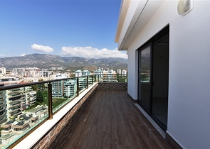 اطلالة بحر - دوبلكس 4 غرف - ضمن مجمع 5 نجوم - في مهموتلار / الانيا 