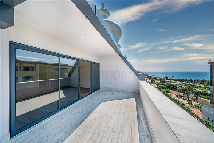 اطلالة بحر - دوبلكس فاخرة - ضمن مجمع 5 نجوم - كارجي جاك / الانيا 