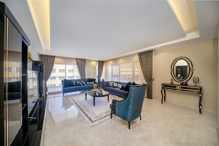 اطلالة بحر - دوبلكس فاخرة - ضمن مجمع 5 نجوم - كارجي جاك / الانيا 