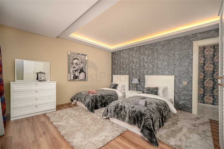 اطلالة بحر - دوبلكس فاخرة - ضمن مجمع 5 نجوم - كارجي جاك / الانيا 