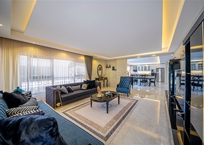 اطلالة بحر - دوبلكس فاخرة - ضمن مجمع 5 نجوم - كارجي جاك / الانيا 