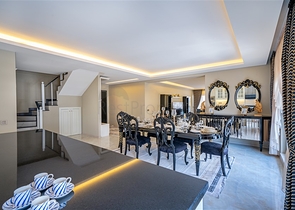 اطلالة بحر - دوبلكس فاخرة - ضمن مجمع 5 نجوم - كارجي جاك / الانيا 