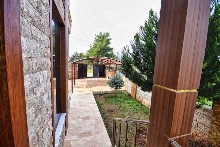 فيلا 4 + 1 في دوشمالتي انطاليا