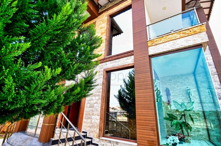 فيلا 4 + 1 في دوشمالتي انطاليا