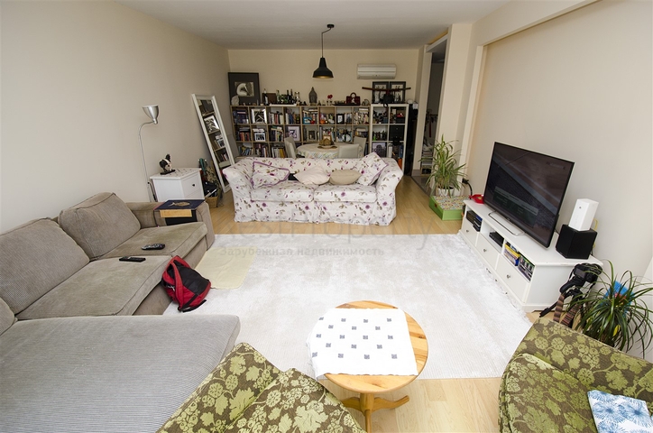 شقة واسعة 3 + 1 مطلة على البحر في كونيالتي