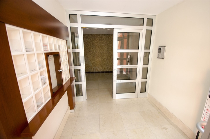 شقة واسعة 3 + 1 مطلة على البحر في كونيالتي