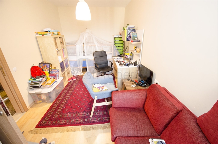 شقة واسعة 3 + 1 مطلة على البحر في كونيالتي