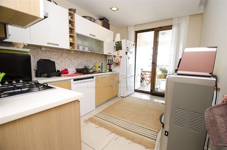 شقة واسعة 3 + 1 مطلة على البحر في كونيالتي