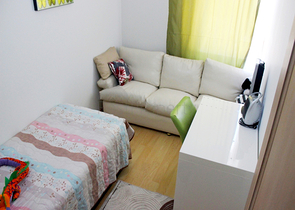 شقة واسعة 3 + 1 مطلة على البحر في كونيالتي