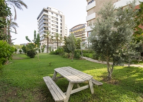 شقة واسعة 3 + 1 مطلة على البحر في كونيالتي