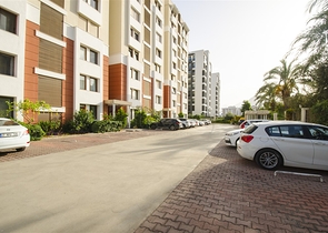 شقة واسعة 3 + 1 مطلة على البحر في كونيالتي