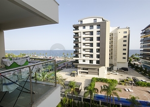 شقة واسعة 3 + 1 مطلة على البحر في كونيالتي