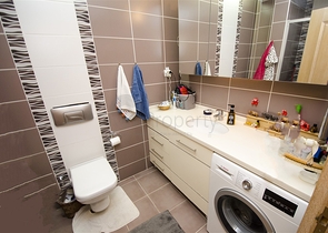 شقة واسعة 3 + 1 مطلة على البحر في كونيالتي