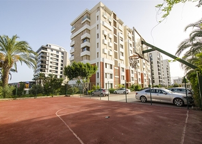 شقة واسعة 3 + 1 مطلة على البحر في كونيالتي