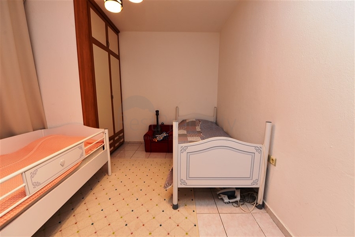 شقة غرفتين وصالة - مطبخ منفصل - مفروشة - في مهموتلار / الانيا 