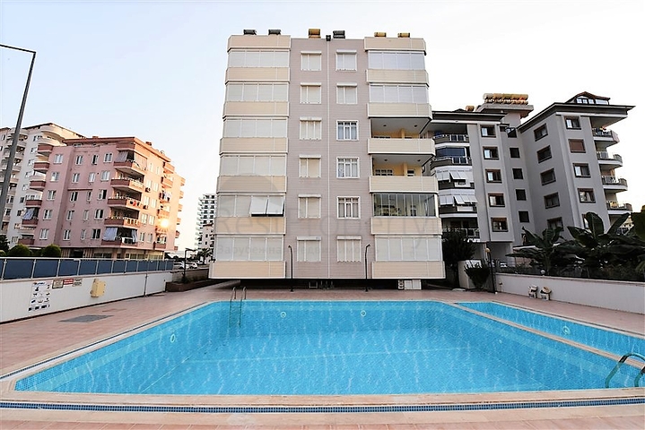 شقة غرفتين وصالة - مطبخ منفصل - مفروشة - في مهموتلار / الانيا 