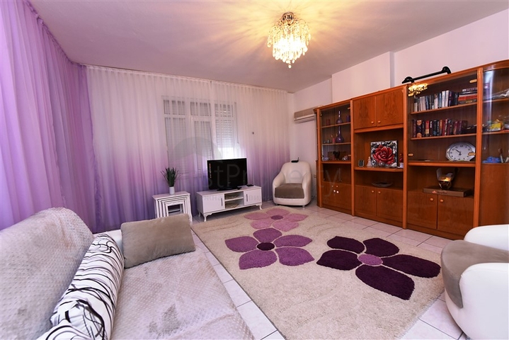 شقة غرفتين وصالة - مطبخ منفصل - مفروشة - في مهموتلار / الانيا 