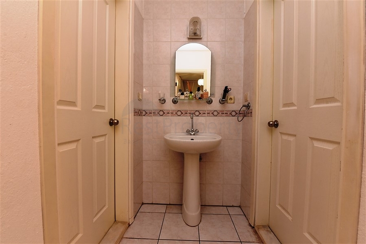 شقة غرفتين وصالة - مطبخ منفصل - مفروشة - في مهموتلار / الانيا 