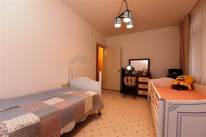 شقة غرفتين وصالة - مطبخ منفصل - مفروشة - في مهموتلار / الانيا 