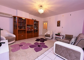 شقة غرفتين وصالة - مطبخ منفصل - مفروشة - في مهموتلار / الانيا 