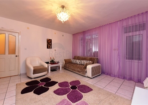 شقة غرفتين وصالة - مطبخ منفصل - مفروشة - في مهموتلار / الانيا 