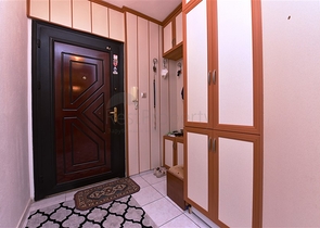 شقة غرفتين وصالة - مطبخ منفصل - مفروشة - في مهموتلار / الانيا 