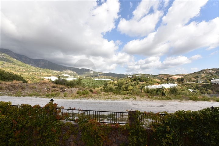 شقة غرفتين وصالة - مفروشة - ضمن مجمع سكني بين احضان الطبيعة - مهموتلار /الانيا 