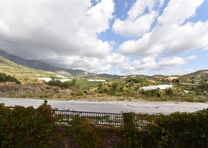 شقة غرفتين وصالة - مفروشة - ضمن مجمع سكني بين احضان الطبيعة - مهموتلار /الانيا 