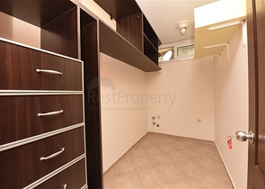 فيلا اطلالة بحر في الانيا - 4 غرف وصالة - ضمن مركز الانيا 