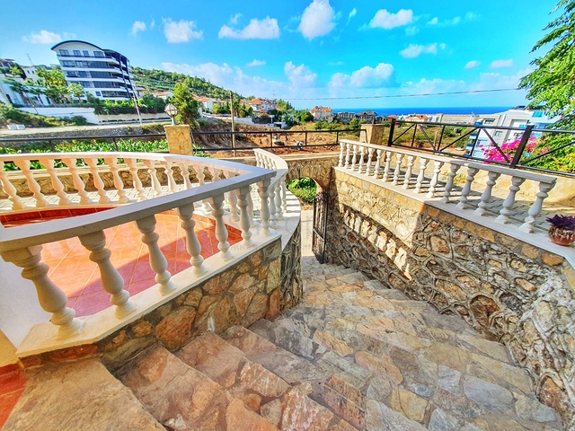 اطلالة بحر - فيلا مستقلة من تصميم 3 غرف وصالة - في كارجي جاك / الانيا 