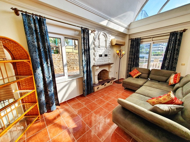 اطلالة بحر - فيلا مستقلة من تصميم 3 غرف وصالة - في كارجي جاك / الانيا 