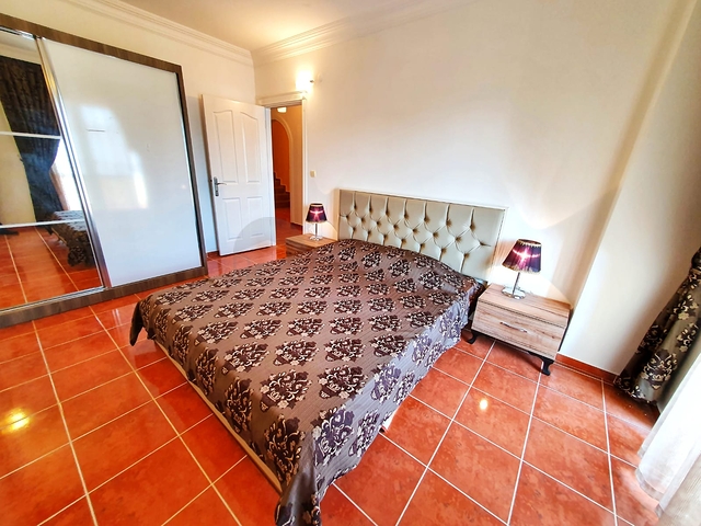 طابق مرتفع - دوبلكس واسعة 4 غرف وصالة -بسعر مميز - في مهموتلار / الانيا 