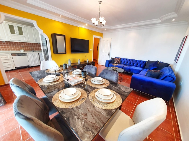 طابق مرتفع - دوبلكس واسعة 4 غرف وصالة -بسعر مميز - في مهموتلار / الانيا 