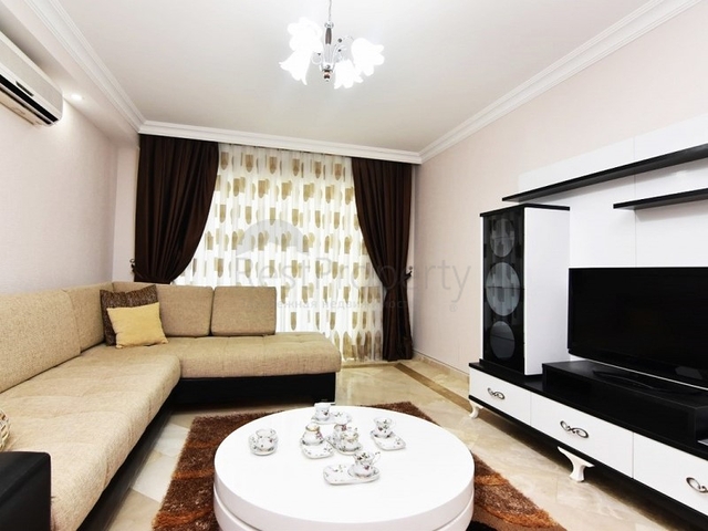 اطلالة على المسبح - شقة 2 غرفة وصالة - ضمن مجمع يضم كافة الخدمات - مهموتلار / الانيا 