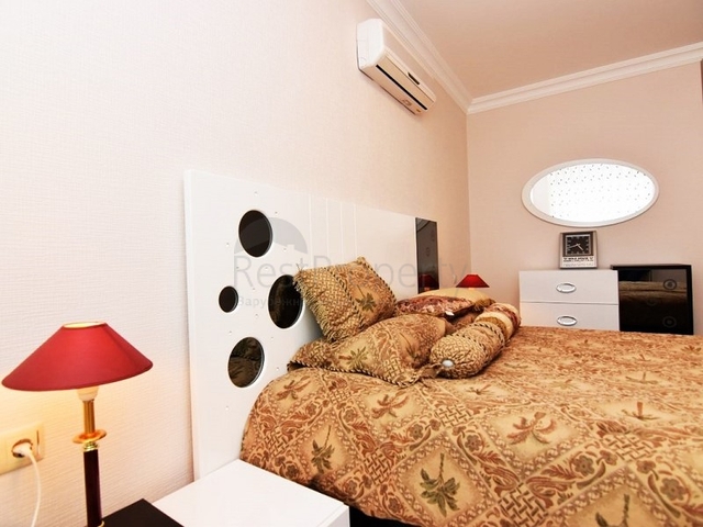 اطلالة على المسبح - شقة 2 غرفة وصالة - ضمن مجمع يضم كافة الخدمات - مهموتلار / الانيا 