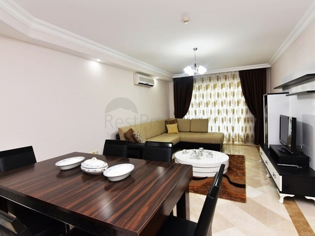 اطلالة على المسبح - شقة 2 غرفة وصالة - ضمن مجمع يضم كافة الخدمات - مهموتلار / الانيا 