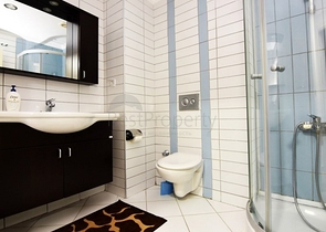 اطلالة على المسبح - شقة 2 غرفة وصالة - ضمن مجمع يضم كافة الخدمات - مهموتلار / الانيا 