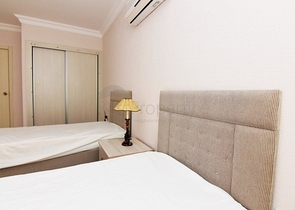 اطلالة على المسبح - شقة 2 غرفة وصالة - ضمن مجمع يضم كافة الخدمات - مهموتلار / الانيا 