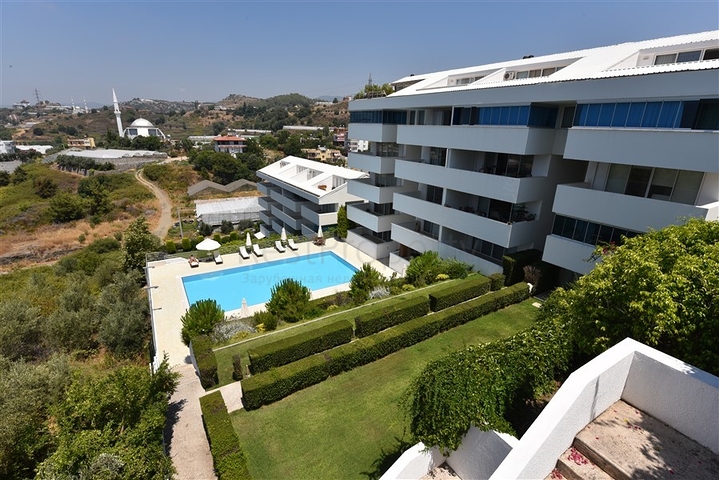 منزل للعطلات- دوبلكس باطلالة على الطبيعة الخضراء -3 غرف وصالة -في كوناكليه / الانيا /