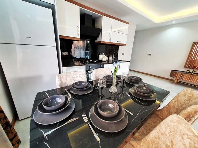 شقة جديدة بسعر منافس - غرفتين وصالة -مع الفرش- في مهموتلار / الانيا 