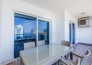 اطلالة بحر - شقة ضمن مجمع فاخر - تصميم 1+1 - في مهموتلار / الانيا 