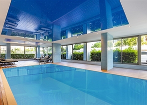 اطلالة بحر - شقة ضمن مجمع فاخر - تصميم 1+1 - في مهموتلار / الانيا 