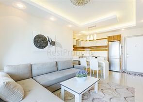 اطلالة بحر - شقة ضمن مجمع فاخر - تصميم 1+1 - في مهموتلار / الانيا 