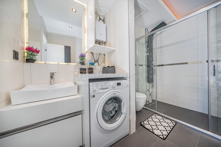 شقة باطلالة بحرية ساحرة - 2 غرفة وصالة - ضمن محمع فاخر - في كارجي جاك / الانيا 