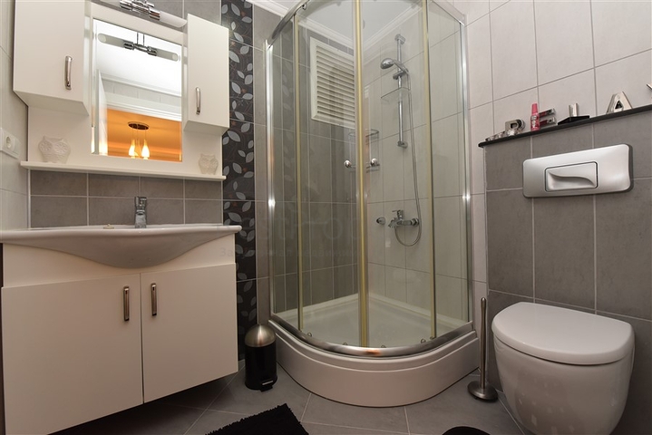 شقة اطلالة بحرية في الانيا -تصميم 2 غرفة وصالة - مفروشة - في منطقة مهوتلار / الانيا 