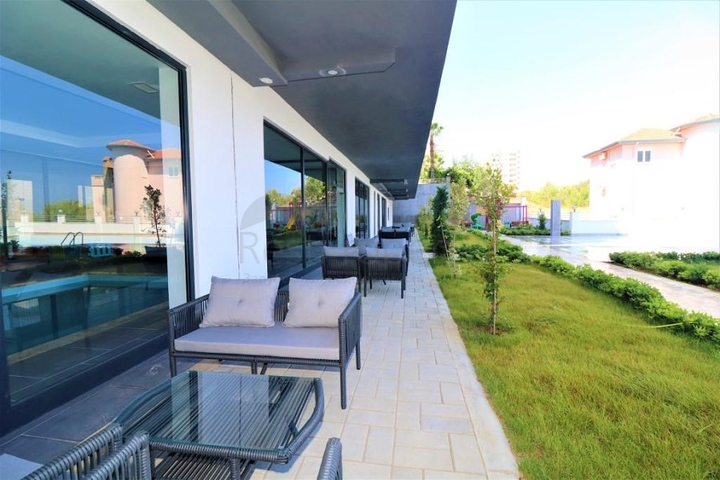 دوبلكس اطلالة بحر وجبل - 2 غرفة وصالة - مجمع سكني حديث - مهموتلار / الانيا 