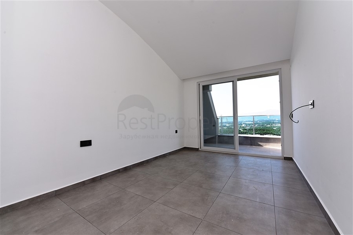 دوبلكس اطلالة بحر وجبل - 2 غرفة وصالة - مجمع سكني حديث - مهموتلار / الانيا 