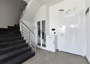 دوبلكس اطلالة بحر وجبل - 2 غرفة وصالة - مجمع سكني حديث - مهموتلار / الانيا 